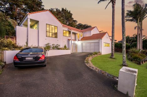Photo of property in 113 Eugenia Rise, Goodwood Heights, Auckland, 2105