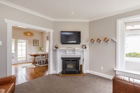 Photo of property in 17 Chelwood Street, Takaro, Palmerston North, 4412