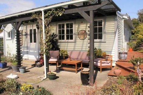 Photo of property in 5 Roebuck Street, Westport, 7825