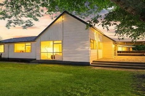 Photo of property in 19 Morrow Avenue, St Andrews, Hamilton, 3200