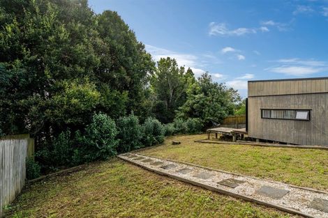 Photo of property in 2/20 Celeste Place, Totara Vale, Auckland, 0627