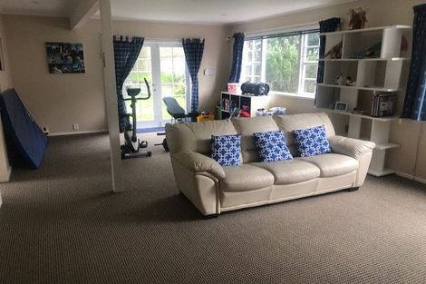 Photo of property in 12 Burnham Street, Seatoun, Wellington, 6022