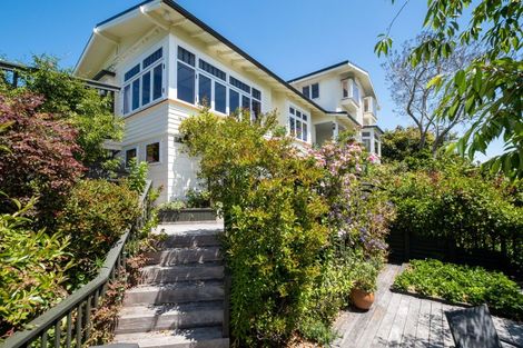 Photo of property in 35 Goldsmith Road, Hospital Hill, Napier, 4110