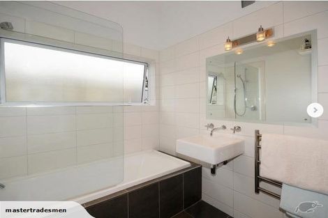 Photo of property in 52 Hawkesbury Avenue, St Albans, Christchurch, 8014