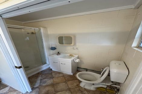 Photo of property in 84 Glencoe Road, Browns Bay, Auckland, 0630