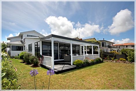 Photo of property in 9 Rosvall Place, Foxton Beach, Foxton, 4815