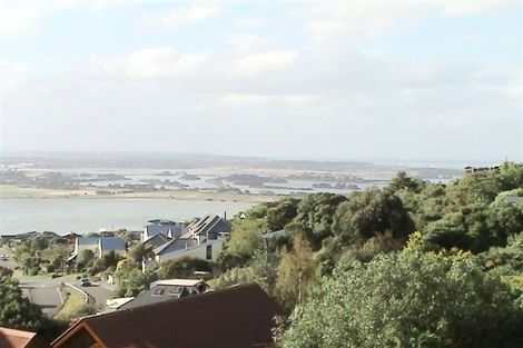 Photo of property in 1/2 Brigid Place, Mount Pleasant, Christchurch, 8081