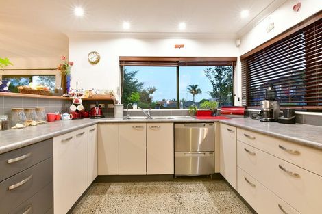 Photo of property in 9 Grovenor Drive, Orewa, 0931