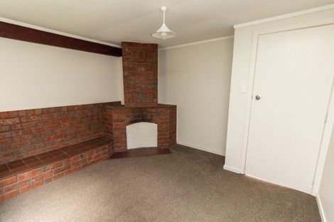 Photo of property in 32 Highbury Road, Highbury, Wellington, 6012