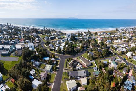 Photo of property in 4b Otto Road, Waihi Beach, 3611