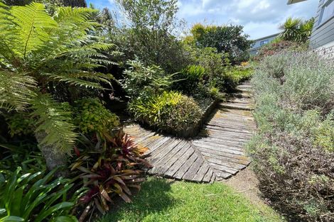 Photo of property in 21 Gilliam Street, New Lynn, Auckland, 0600