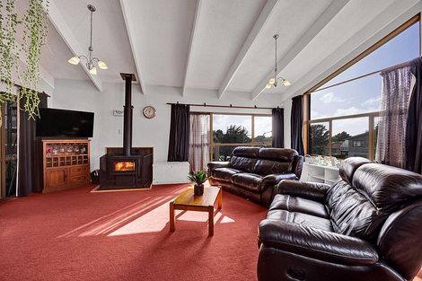 Photo of property in 20 Tiverton Crescent, Whalers Gate, New Plymouth, 4310