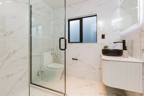 Photo of property in 697 Massey Road, Mangere, Auckland, 2022