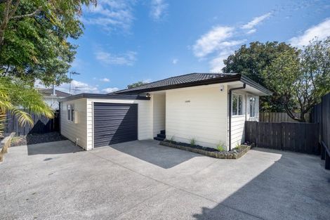 Photo of property in 2/17 Bain Place, Bucklands Beach, Auckland, 2014