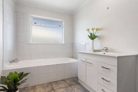 Photo of property in 79 Mahars Road, Mairehau, Christchurch, 8052