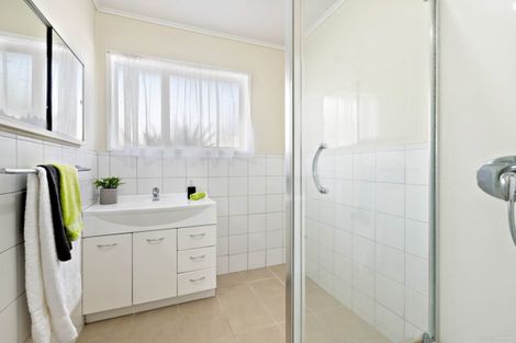 Photo of property in 1/105 Florence Avenue, Orewa, 0931