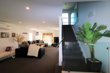Photo of property in 23 Bukem Place, Favona, Auckland, 2024