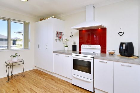 Photo of property in 53 Kotare Avenue, Rangiora, 7400