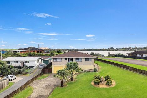 Photo of property in 2 Arohanui Street, Huntly, 3700