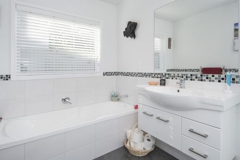 Photo of property in 5a Spur Avenue, Mount Maunganui, 3116