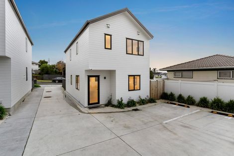 Photo of property in 64a Rosewarne Crescent, Glendene, Auckland, 0602