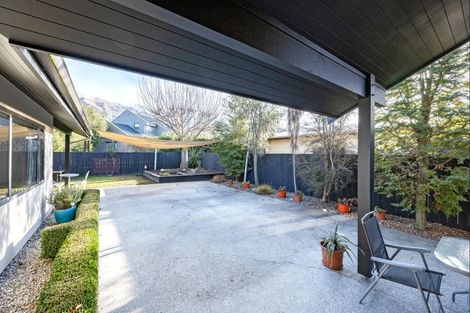 Photo of property in 6 Hyland Street, Wanaka, 9305