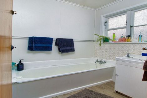 Photo of property in 54 Geddis Avenue, Maraenui, Napier, 4110
