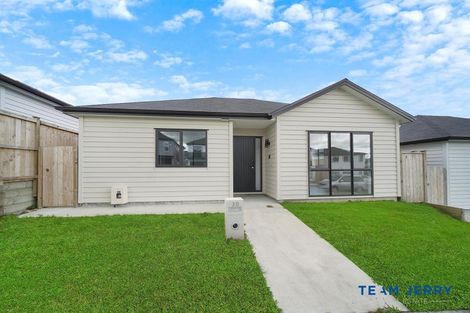 Photo of property in 30 Dungloe Avenue, Flat Bush, Auckland, 2019
