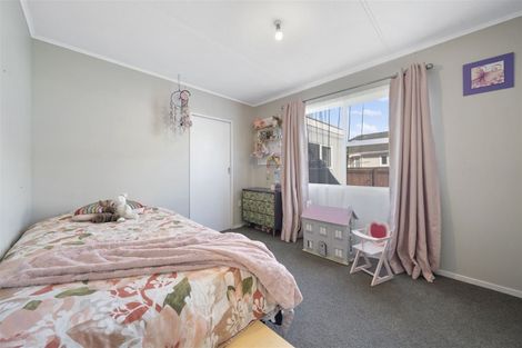Photo of property in 33 Hyde Street, Wainuiomata, Lower Hutt, 5014