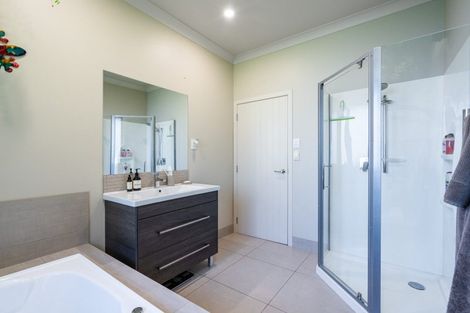 Photo of property in 47 Matua Grove, Otatara, Invercargill, 9879