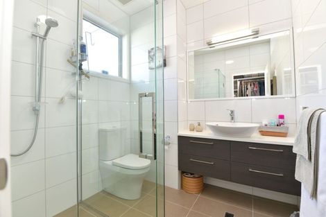 Photo of property in 54 Landmark Terrace, Orewa, 0931