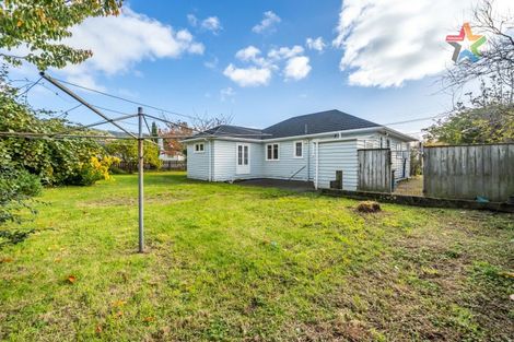 Photo of property in 3 Gibbs Crescent, Wainuiomata, Lower Hutt, 5014