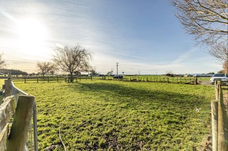 Photo of property in 11 Mckenzie Settlement Road, Kairanga, Palmerston North, 4475