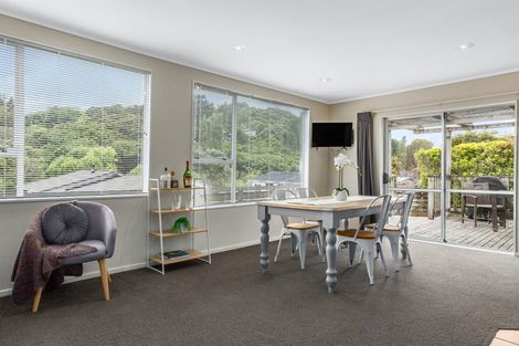 Photo of property in 47 Hicks Close, Whitby, Porirua, 5024
