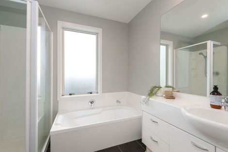 Photo of property in 4/17 Eversleigh Street, St Albans, Christchurch, 8014