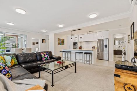 Photo of property in 80 Panorama Heights, Orewa, 0931