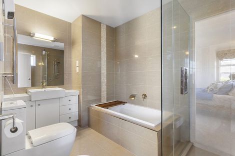 Photo of property in 74 Travis View Drive, Fairview Heights, Auckland, 0632