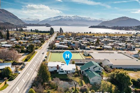 Photo of property in 84 Mcdougall Street, Wanaka, 9305
