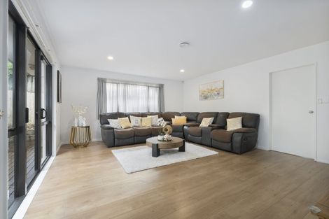 Photo of property in 27a Chorley Avenue, Massey, Auckland, 0614