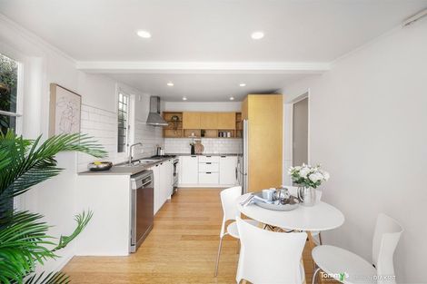 Photo of property in 21 Harland Street, Brooklyn, Wellington, 6021