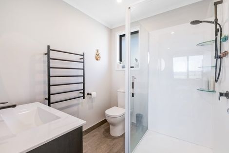 Photo of property in 11 St Julia Court, Helensville, 0800