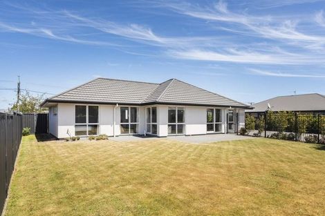 Photo of property in 215 Mairehau Road, Burwood, Christchurch, 8083