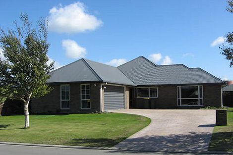 Photo of property in 16 Durrell Way, Rolleston, 7614