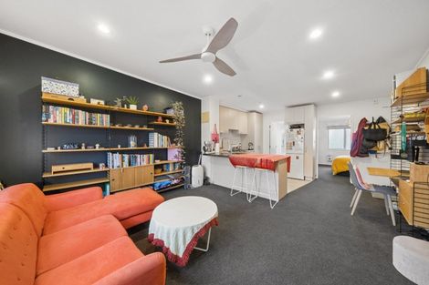 Photo of property in 10/3 Kelvin Grove, Te Aro, Wellington, 6011