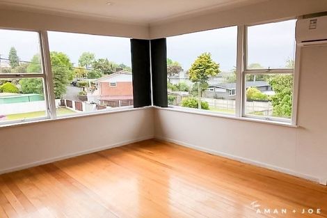 Photo of property in 9 Merchant Avenue, Te Atatu South, Auckland, 0610