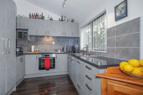 Photo of property in 13 Leather Street, Huntly, 3700