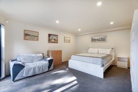 Photo of property in 1a Chester Road, Tawa, Wellington, 5028