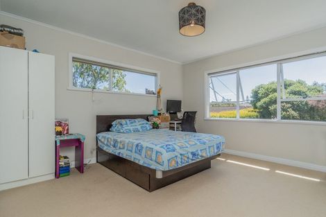Photo of property in 2/132 Nile Road, Milford, Auckland, 0620