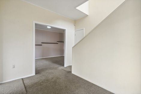 Photo of property in 3 Kahikatea Grove, Paparangi, Wellington, 6037