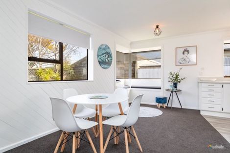 Photo of property in 27f2- Merton Street, Trentham, Upper Hutt, 5018